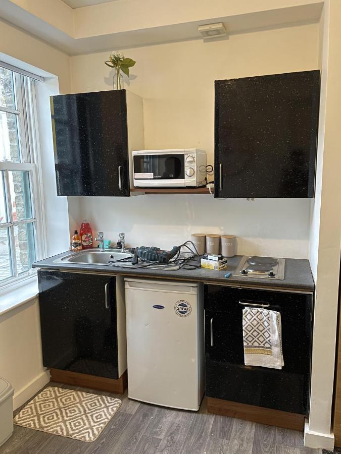 Bv Comfy Budget Studio At Quebec Street Bradford Bradford  Dış mekan fotoğraf